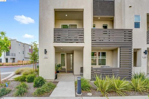 7101 Melon Ct, San Ramon, CA, 94583-3271 | Card Image