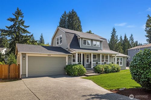 2808 Kennewick Pl Ne, Renton, WA, 98056-2278 | Card Image