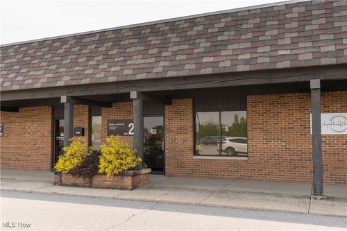 ste-2-105 5th St Se, Barberton, OH, 44203-4257 | Card Image