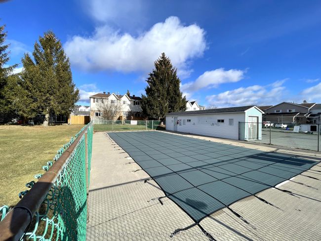 823 Datzell Lane, Condo with 3 bedrooms, 2 bathrooms and 1 parking in Kingston ON | Image 31