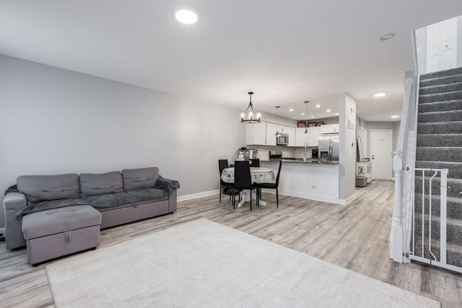 1357 Coldspring Rd, Townhouse with 2 bedrooms, 2 bathrooms and 1 parking in Carol Stream IL | Image 13