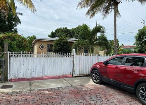 440 Nw 118th St, Miami, FL, 33168-3423 | Card Image