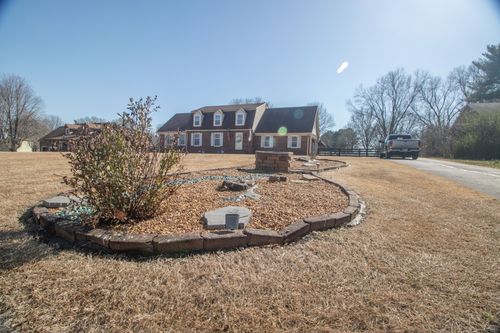 122 Bunny Ln, Martin, TN, 38237-1621 | Card Image