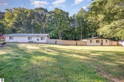 5891 Woodland Dr, Lake, MI, 48632-9220 | Card Image