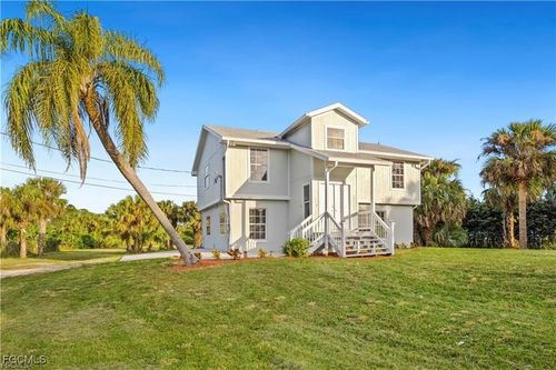 260 13th St Sw, NAPLES, FL, 34117-2184 | Card Image