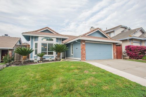 4233 Oslo Ct, Antelope, CA, 95843-5272 | Card Image