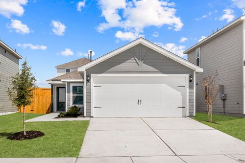 8213 White Wolf Trl, Ponder, TX, 76259-2038 | Card Image