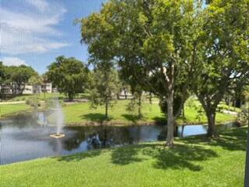 207-700 S Hollybrook Dr, Pembroke Pines, FL, 33025-4046 | Card Image
