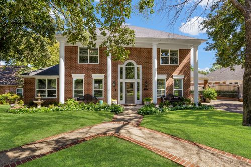 4009 Tave Ct, Arlington, TX, 76016-3860 | Card Image