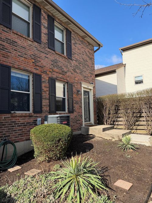 3269 Roesch Blvd, Fairfield, OH, 45014-4317 | Card Image