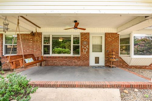 201 Carpenter Dr, Landrum, SC, 29356-9435 | Card Image