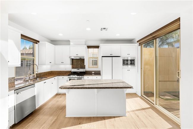 202 Borrego, Condo with 3 bedrooms, 3 bathrooms and 2 parking in Irvine CA | Image 15