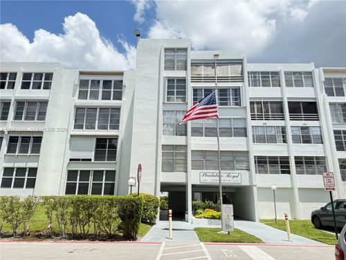 c26-6903 Cypress Rd, Plantation, FL, 33317-2380 | Card Image