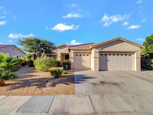 13633 Overlook Dr, Desert Hot Springs, CA, 92240 | Card Image