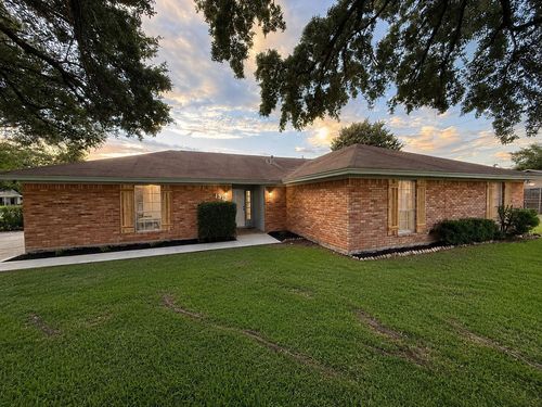 1312 Travis Street, Nederland, TX, 77627 | Card Image