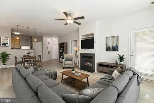 unit-102-22664 Blue Elder Ter, BRAMBLETON, VA, 20148-4835 | Card Image