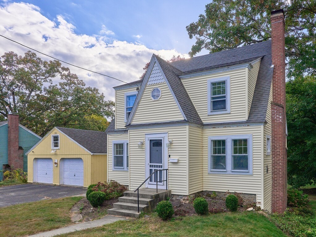 Litchfield Ave, Southbridge, MA 01550