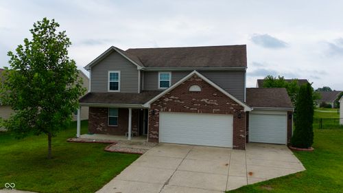 7851 Housefinch Ln, Indianapolis, IN, 46239-8005 | Card Image