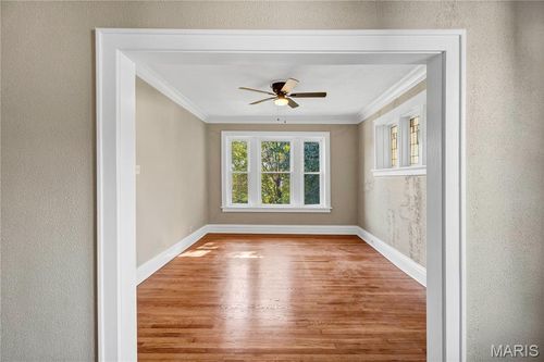 2w-4003 Humphrey St, Saint Louis, MO, 63116-3848 | Card Image