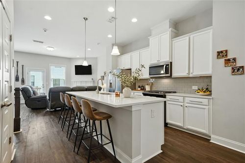 705 Bismark Rd Ne, Atlanta, GA, 30324-4101 | Card Image