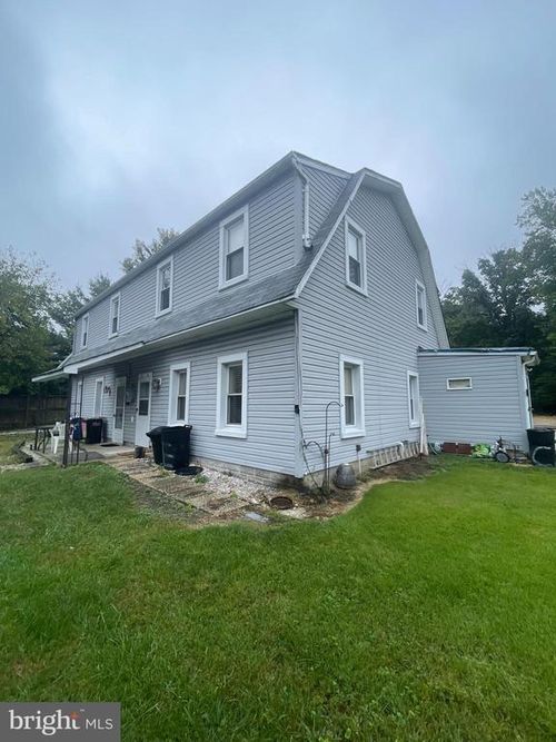 8627 Quentin Ave, PARKVILLE, MD, 21234-3830 | Card Image