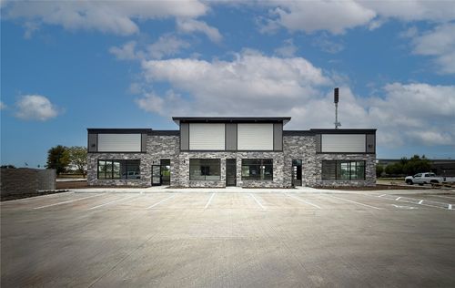 1-575 N Madison Ave, North Liberty, IA, 52317-8401 | Card Image