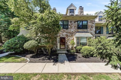 14 Algonquin Ct, CHESTERBROOK, PA, 19087-5549 | Card Image