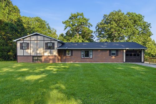 70 Resurrection Rd, Beattyville, KY, 41311-9728 | Card Image