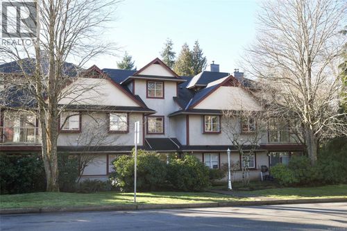 201-2655 Muir Rd, Courtenay, BC, V9N9A1 | Card Image