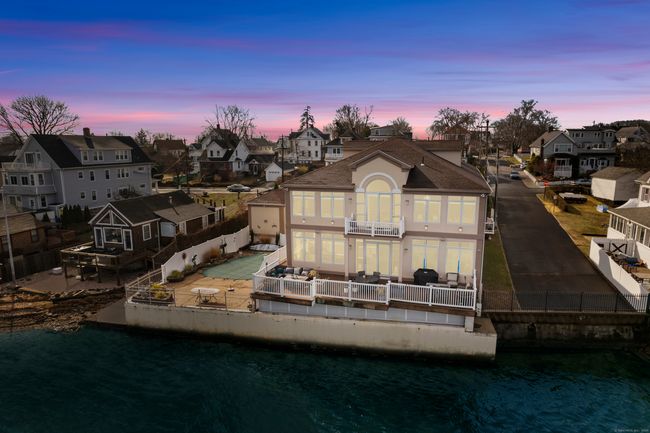 114 Cove St, House other with 4 bedrooms, 7 bathrooms and 6 parking in New Haven CT | Image 33