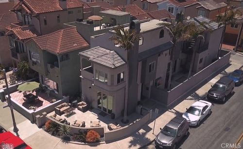 123 10th St, Huntington Beach, CA, 92648-4801 | Card Image