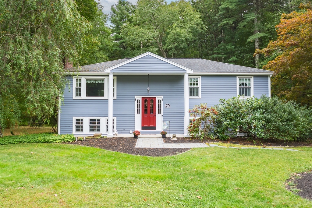 Causeway St, Medway, MA 02053