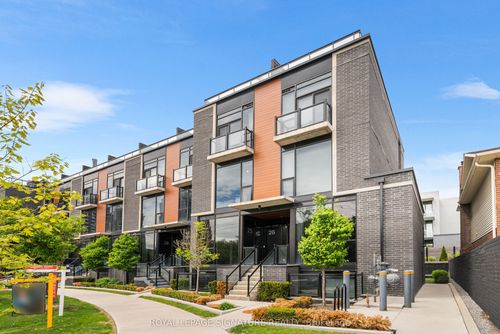 26-12 Dervock Cres, North York, ON, M2K0G9 | Card Image