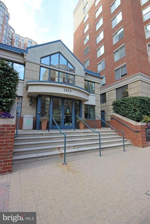 308w-3835 9th Street N, ARLINGTON, VA, 22203 | Card Image
