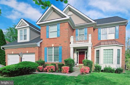 19237 Potomac Crest Dr, TRIANGLE, VA, 22172-2326 | Card Image
