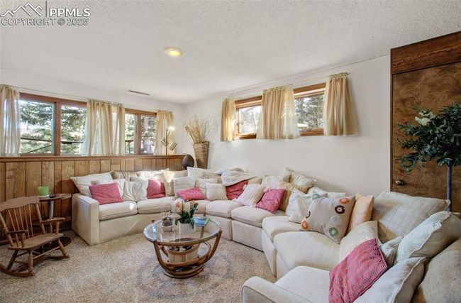 9835 Mesa Rd, House other with 3 bedrooms, 2 bathrooms and 2 parking in Cascade CO | Image 11