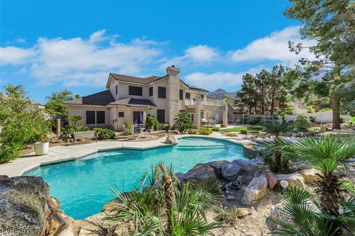 6465 Spanish Garden Ct, Las Vegas, NV, 89110-4038 | Card Image