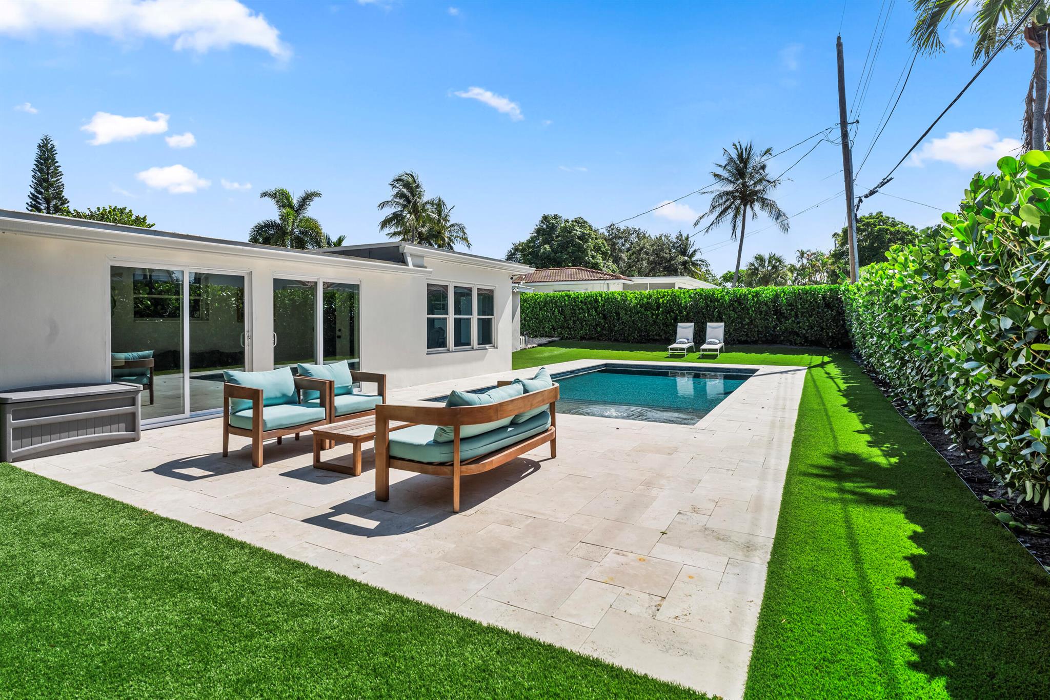 27th Ter, Boynton Beach, FL 33435