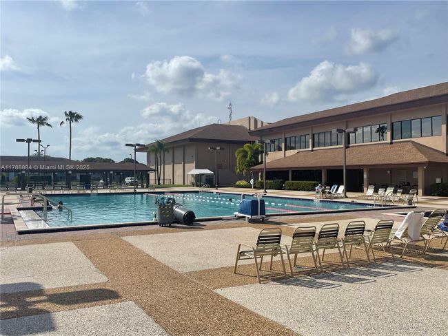 APT-404K - 1001 Sw 141 St Ave, Condo with 2 bedrooms, 2 bathrooms and null parking in Pembroke Pines FL | Image 22
