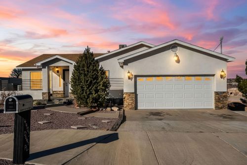 4905 Dover Pl Nw, Albuquerque, NM, 87114-5450 | Card Image