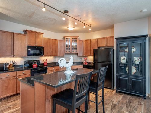 a203-4132 Vernon Ave S, Saint Louis Park, MN, 55416-5172 | Card Image