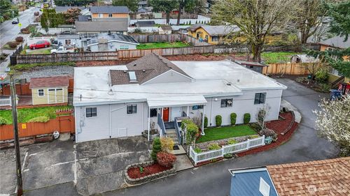 13324 30th Ave Ne, Seattle, WA, 98125-4408 | Card Image