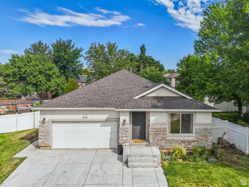 1212 Pinehurst Cir, Farmington, UT, 84025-2929 | Card Image
