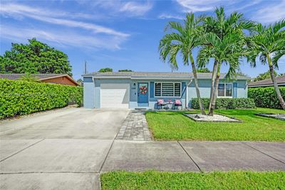 2280 Sw 42nd Ter, House other with 2 bedrooms, 1 bathrooms and null parking in Fort Lauderdale FL | Image 1