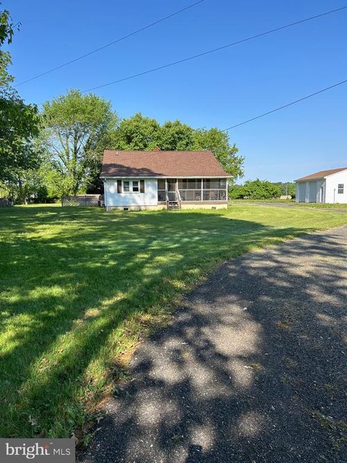 15845 Cobb Island Road, NEWBURG, MD, 20664 | Card Image