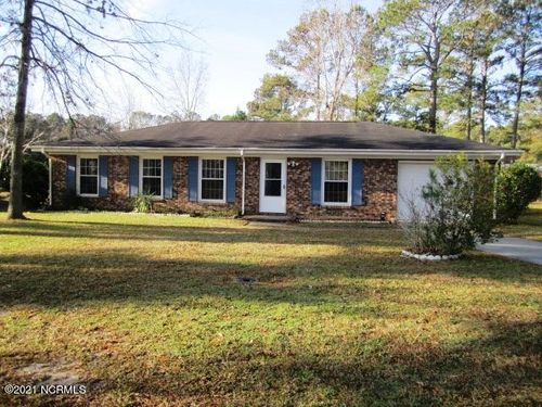 102 Hillside Ct, Jacksonville, NC, 28546-7725 | Card Image