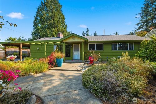 2145 N 146th St, Shoreline, WA, 98133-6705 | Card Image