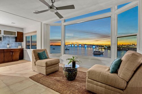 43-174 Golden Gate Point, Sarasota, FL, 34236 | Card Image