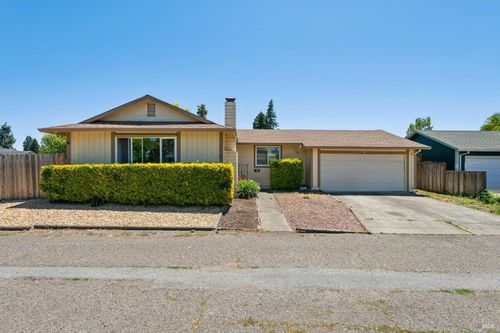 7293 Circle Drive, Rohnert Park, CA, 94928 | Card Image