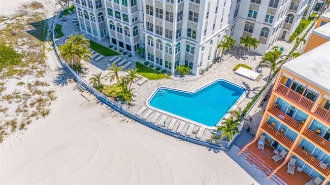 909 - 4950 Gulf Boulevard, Condo with 2 bedrooms, 2 bathrooms and null parking in St Pete Beach FL | Image 38